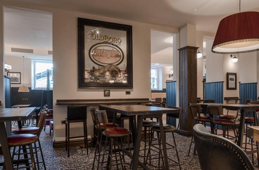 The Old Borough Hotel - Wetherspoon Swords Exterior foto